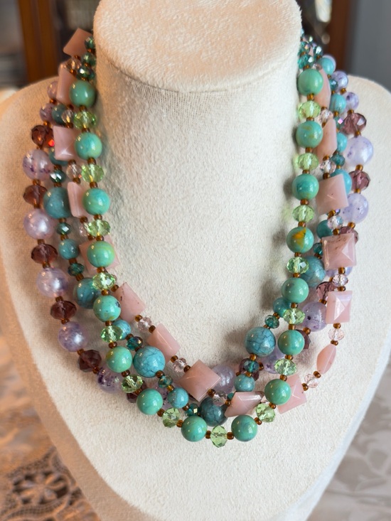 Jewelry - Pastel Multi-Strand Beaded Necklace in Pink, Green & Lavender
